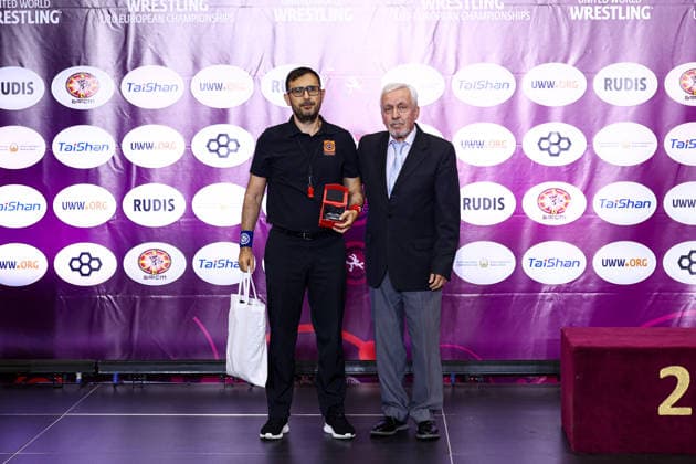 U20 European Championships Referee Retirement *** U20 European Championships Referee Retirement Copyright: xJakexKirkmanx xUnitedxWorldxWrestlingx Jake Kirkman United World Wrestling