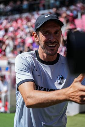 Trainingsauftakt: SC Freiburg, 12.07.2026 Julian Schuster (SC Freiburg, Trainer) Trainingsauftakt: SC Freiburg, Europa-Park-Stadion, 12.07.2026 DFB DFL REGULATIONS PROHIBIT ANY USE OF PHOTOGRAPHS AS IMAGE SEQUENCES AND OR QUASI-VIDEO. *** SC Freiburg Training Kickoff, July 12, 2026 Julian Schuster, SC Freiburg Coach SC Freiburg Training Kickoff, Europa-Park Stadium, July 12, 2026 DFB and DFL regulations prohibit any use of photographs as image sequences and or quasi-video. Copyright: xBEAUTIFULxSPORTS Boscox
