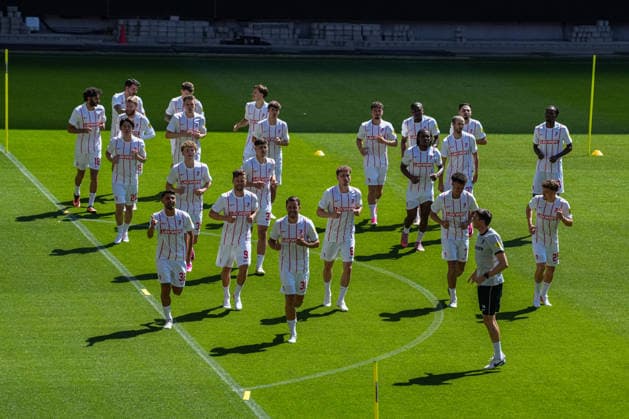 Trainingsauftakt: SC Freiburg, 12.07.2026 Die Mannschaft beim aufwärmen Trainingsauftakt: SC Freiburg, Europa-Park-Stadion, 12.07.2026 DFB DFL REGULATIONS PROHIBIT ANY USE OF PHOTOGRAPHS AS IMAGE SEQUENCES AND OR QUASI-VIDEO. *** SC Freiburg Kicks Off Training, July 12, 2026: The team warming up. SC Freiburg Kicks Off Training, Europa-Park Stadium, July 12, 2026 DFB and DFL regulations prohibit any use of photographs as image sequences and or quasi-video. Copyright: xBEAUTIFULxSPORTS Boscox