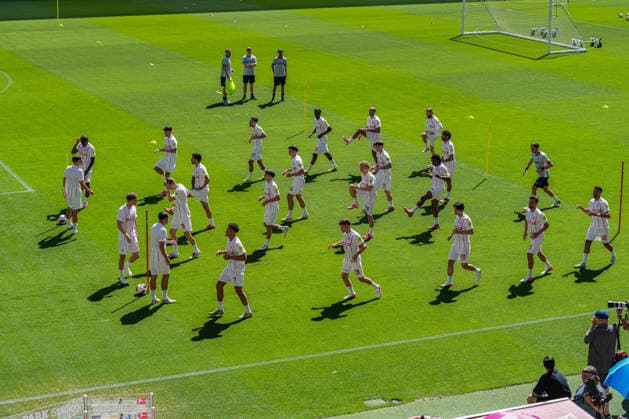 Trainingsauftakt: SC Freiburg, 12.07.2026 Die Mannschaft beim aufwärmen Trainingsauftakt: SC Freiburg, Europa-Park-Stadion, 12.07.2026 DFB DFL REGULATIONS PROHIBIT ANY USE OF PHOTOGRAPHS AS IMAGE SEQUENCES AND OR QUASI-VIDEO. *** SC Freiburg Kicks Off Training, July 12, 2026: The team warming up. SC Freiburg Kicks Off Training, Europa-Park Stadium, July 12, 2026 DFB and DFL regulations prohibit any use of photographs as image sequences and or quasi-video. Copyright: xBEAUTIFULxSPORTS Boscox