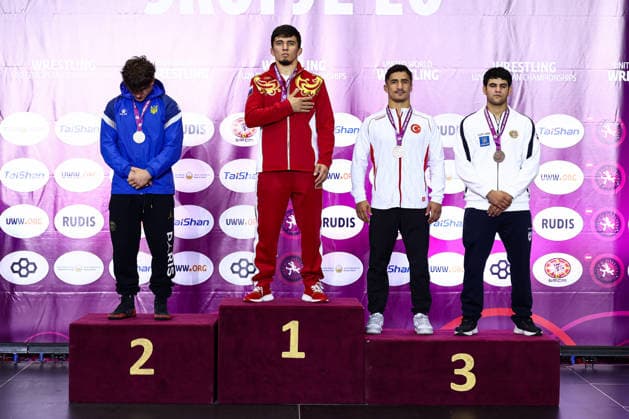U20 European Championships Podium 79kg FS - Gold: Magomed Alibakharchiev (RUS), Silver: Bohdan Oleksiienko (UKR), Bronze: Yasin Uzun (TUR), Narek Nikoghosyan (ARM) *** U20 European Championships Podium, 79 kg Freestyle: Gold – Magomed Alibakharchiev (RUS); Silver – Bohdan Oleksiienko (UKR); Bronze – Yasin Uzun (TUR); Narek Nikoghosyan (ARM) Copyright: xJakexKirkmanx xUnitedxWorldxWresx Jake Kirkman United World Wres