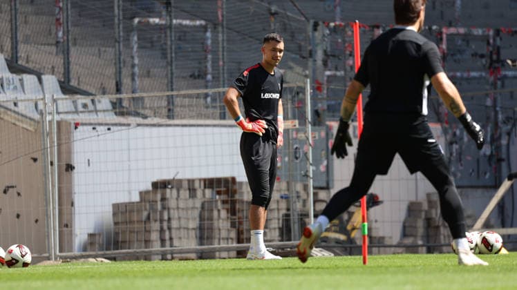 12.07.2026, xrekx, Fussball 1.Bundesliga, SC Freiburg - Trainingsauftakt Saison 2026 27 v.l. Mio Backhaus (SC Freiburg) (DFL DFB REGULATIONS PROHIBIT ANY USE OF PHOTOGRAPHS as IMAGE SEQUENCES and or QUASI-VIDEO) Freiburg *** July 12, 2026, xrekx, Soccer, Bundesliga 1, SC Freiburg Start of Training for the 2026–27 Season, v l Mio Backhaus, SC Freiburg, DFL, DFB. REGULATIONS PROHIBIT ANY USE OF PHOTOGRAPHS AS IMAGE SEQUENCES AND OR QUASI-VIDEO, Freiburg