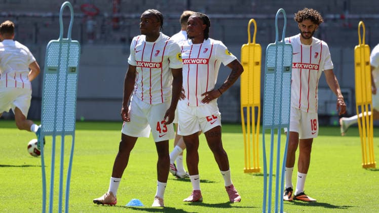 12.07.2026, xrekx, Fussball 1.Bundesliga, SC Freiburg - Trainingsauftakt Saison 2026 27 v.l. Bruna Ogbus (SC Freiburg) Cyriaque Irie (SC Freiburg) Eren Dinkci (SC Freiburg) (DFL DFB REGULATIONS PROHIBIT ANY USE OF PHOTOGRAPHS as IMAGE SEQUENCES and or QUASI-VIDEO) Freiburg *** July 12, 2026, xrekx, Soccer, Bundesliga 1, SC Freiburg Starts Training for the 2026–27 Season: Bruna Ogbus (SC Freiburg), Cyriaque Irie (SC Freiburg), Eren Dinkci (SC Freiburg). DFL and DFB regulations prohibit any use of photographs as image sequences and or quasi-video. Freiburg
