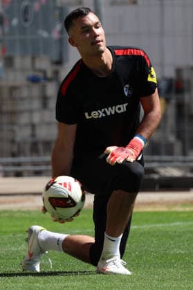 12.07.2026, xrekx, Fussball 1.Bundesliga, SC Freiburg - Trainingsauftakt Saison 2026 27 v.l. Mio Backhaus (SC Freiburg) (DFL DFB REGULATIONS PROHIBIT ANY USE OF PHOTOGRAPHS as IMAGE SEQUENCES and or QUASI-VIDEO) Freiburg *** July 12, 2026, xrekx, Soccer, Bundesliga 1, SC Freiburg Start of Training for the 2026–27 Season, v l Mio Backhaus, SC Freiburg, DFL, DFB. REGULATIONS PROHIBIT ANY USE OF PHOTOGRAPHS AS IMAGE SEQUENCES AND OR QUASI-VIDEO, Freiburg