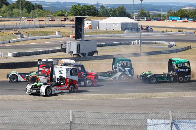 Stephanie Halm (GER) Iveco (44), Team Schwabentruck bleibt stehen , Deutschland, Motorsport, Int. Shell ADAC Truck Grand Prix, Goodyear ETRC FIA European Truck Racing Championship, Quali, 2026, 12.07.2026, Nürburg Nürburgring Deutschland *** Stephanie Halm GER Iveco 44, Team Schwabentruck comes to a stop, Germany, Motorsports, Int Shell ADAC Truck Grand Prix, Goodyear ETRC FIA European Truck Racing Championship, Qualifying, 2026, July 12, 2026, Nürburg, Nürburgring, Germany Copyright: xGrantxHubbsx