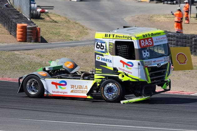Jonathan Andre (FRA) MAN (66), Lion Truck Racing, vorn und hinten beschädigt , Deutschland, Motorsport, Int. Shell ADAC Truck Grand Prix, Goodyear ETRC FIA European Truck Racing Championship, Race 3, 2026, 12.07.2026, Nürburg Nürburgring Deutschland *** Jonathan Andre FRA MAN 66, Lion Truck Racing, front and rear damage, Germany, Motorsports, Int Shell ADAC Truck Grand Prix, Goodyear ETRC FIA European Truck Racing Championship, Race 3, 2026, July 12, 2026, Nürburg, Nürburgring, Germany Copyright: xGrantxHubbsx
