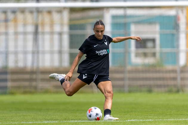 GER, Jena, Fussball, Frauenfussball, Testspiel, FC Carl-Zeiss Jena vs. Viktoria Berlin im Bild v.l.: Katharina Krist (Viktoria Berlin 18), Aktion mit Ball 12.07.2026, Ernst-Abbe Sportfeld Jena DFB REGULATIONS PROHIBIT ANY USE OF PHOTOGRAPHS AS IMAGE SEQUENCES AND OR QUASI-VIDEO, *** GER, Jena, Soccer, Women s Soccer, Friendly Match, FC Carl Zeiss Jena vs. Viktoria Berlin (pictured, from left: Katharina Krist, Viktoria Berlin 18, in action with the ball, July 12, 2026), Ernst Abbe Sportfeld, Jena. DFB regulations prohibit any use of photographs as image sequences and or quasi-video, Copyright: HMBxMedia PaulxFritz