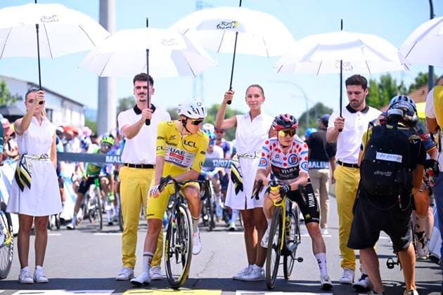 Tour de France 2026 Stage 9 USSEL, FRANCE - JULY 12 : Pogacar Tadej (SLO) of UAE Team Emirates - XRG, Vingegaard Jonas (DEN) of Team Visma Lease a Bike during stage 9 of the 113rd edition of Tour de France an UCI World Tour 2.UWT cycling road race stage for Men Elite of 185 km with start in Malemort and finish in Ussel on July 12, 2026 in Ussel, France, 12 07 2026 Ussel France  Copyright: xTomasxSiskx