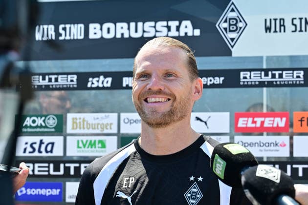 12.07.2026; Moenchengladbach; Fussball, Herren, Saison 2026 2027, Trainingsauftakt Borussia Moenchengladbach Eugen Polanski (Trainer Gladbach) stellte sich den Fragen der Presse DFL regulations prohibit any use of photographs as image sequences and or quasi-video. ista-Borussia-Park NRW Deutschland *** July 12, 2026, Mönchengladbach Soccer, Men s, 2026–2027 season, start of training at Borussia Mönchengladbach: Coach Eugen Polanski answered questions from the press. DFL regulations prohibit any use of photographs as image sequences and or quasi-video content. Borussia Park, NRW, Germany