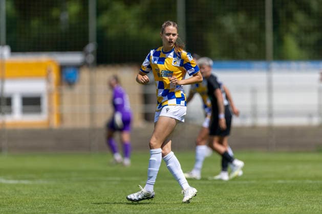 GER, Jena, Fussball, Frauenfussball, Testspiel, FC Carl-Zeiss Jena vs. Viktoria Berlin im Bild v.l.: Emily Haehnel (FC Carl Zeiss Jena 05), 12.07.2026, Ernst-Abbe Sportfeld Jena DFB REGULATIONS PROHIBIT ANY USE OF PHOTOGRAPHS AS IMAGE SEQUENCES AND OR QUASI-VIDEO, *** GER, Jena, soccer, women s soccer, friendly match, FC Carl Zeiss Jena vs. Viktoria Berlin; pictured from left: Emily Haehnel, FC Carl Zeiss Jena 05, July 12, 2026, Ernst Abbe Sportfeld, Jena. DFB regulations prohibit any use of photographs as image sequences and or quasi-video, Copyright: HMBxMedia PaulxFritz
