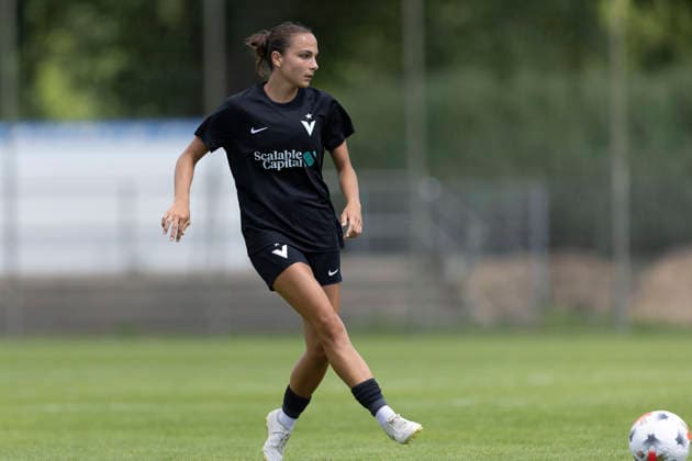 GER, Jena, Fussball, Frauenfussball, Testspiel, FC Carl-Zeiss Jena vs. Viktoria Berlin im Bild v.l.: Katharina Krist (Viktoria Berlin 18), Aktion mit Ball 12.07.2026, Ernst-Abbe Sportfeld Jena DFB REGULATIONS PROHIBIT ANY USE OF PHOTOGRAPHS AS IMAGE SEQUENCES AND OR QUASI-VIDEO, *** GER, Jena, Soccer, Women s Soccer, Friendly Match, FC Carl Zeiss Jena vs. Viktoria Berlin (pictured, from left: Katharina Krist, Viktoria Berlin 18, in action with the ball, July 12, 2026), Ernst Abbe Sportfeld, Jena. DFB regulations prohibit any use of photographs as image sequences and or quasi-video, Copyright: HMBxMedia PaulxFritz