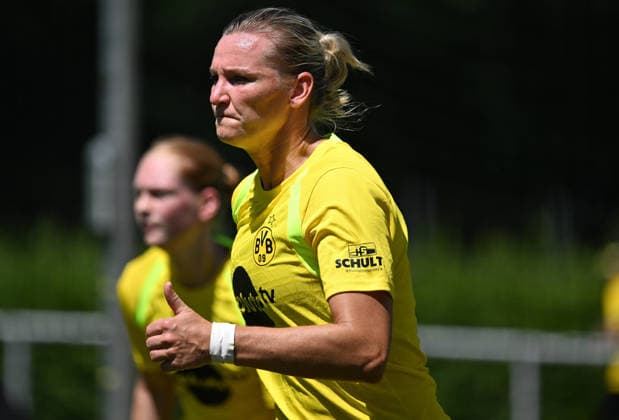 12.07.2026, xophax, Fussball ,2. Frauen-Bundesliga , Frauenfussball. Bourussia Dortmund. Testspiel in der Sportschule Hennef Borussia Dortmund gegen Eintracht Frankfurt II. Alexandra Popp Koeln *** July 12, 2026, xophax, Soccer, Women s Bundesliga 2, Women s Soccer: Borussia Dortmund Friendly Match at the Hennef Sports School—Borussia Dortmund vs. Eintracht Frankfurt II—Alexandra Popp, Cologne