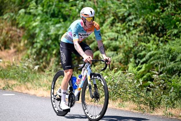 Tour de France 2026 Stage 9 USSEL, FRANCE - JULY 12 : Stewart Jake (GBR) of NSN Cycling Team during stage 9 of the 113rd edition of Tour de France an UCI World Tour 2.UWT cycling road race stage for Men Elite of 185 km with start in Malemort and finish in Ussel on July 12, 2026 in Ussel, France, 12 07 2026 ( Motordriver Kurt Vandenborre - Ussel France  Copyright: xTomasxSiskx