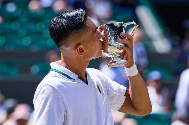 July 12, 2026, London, London, Great Britain: Tokito Oda of Japan is kissing his trophy for the mens singles champion during The Championships Wimbledon - Wheelchair Tennis, 12.7.2026 in London (All England Lawn Tennis and Croquet Club), Great Britain Tennis 2026: Grand Slam: The Championships Wimbledon: ODA 6:1 6:1 HEWETT  - ZUMAs343 20260712_zsp_s343_004 Copyright: xMathiasxSchulzx