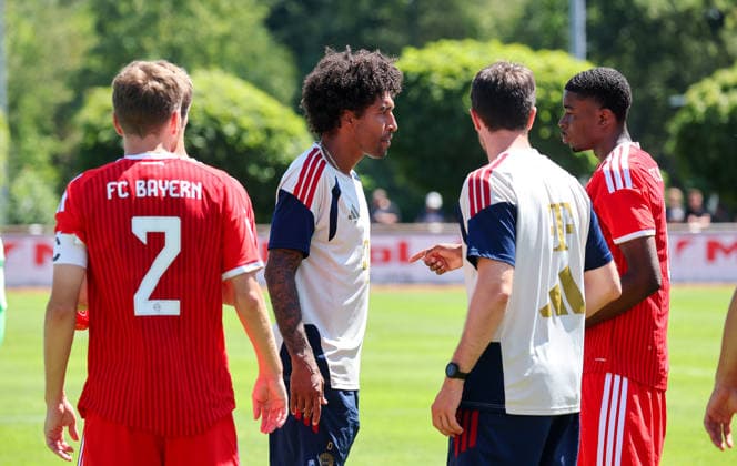 12.07.2026, Deutschland, Stuttgart, Fussball, Testspiel, Regionalliga Südwest, SV Stuttgarter Kickers vs. FC Bayern München II, Bayern Trainer Costa Santos Dante *** July 12, 2026, Germany, Stuttgart, Soccer, Friendly Match, Regionalliga Südwest, SV Stuttgarter Kickers vs. FC Bayern Munich II, Bayern Coach Costa Santos Dante