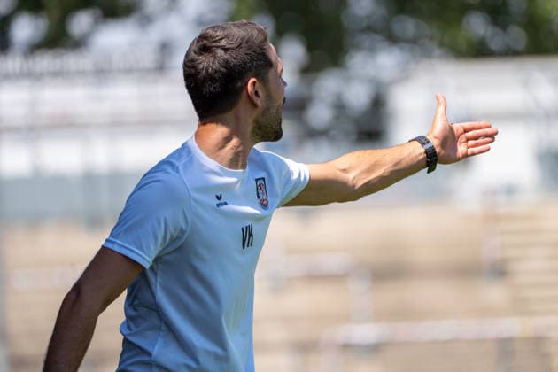 12.07.2026, xhfmx, Fussball Testspiel, FSV Frankfurt - RW Walldorf Victor Kleinhenz (Trainer FSV Frankfurt) (DFL DFB REGULATIONS PROHIBIT ANY USE OF PHOTOGRAPHS as IMAGE SEQUENCES and or QUASI-VIDEO) *** July 12, 2026, xhfmx, Soccer Friendly Match, FSV Frankfurt vs. RW Walldorf, Victor Kleinhenz, Coach of FSV Frankfurt. DFL and DFB regulations prohibit any use of photographs as image sequences and or quasi-video.
