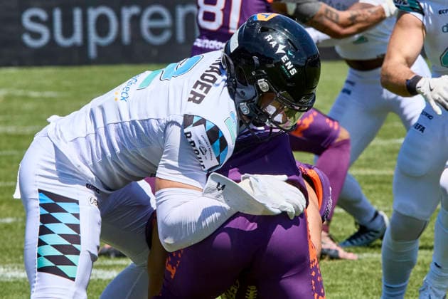 European Football Alliance (EFA), Munich Ravens vs Frankfurt Galaxy, Munich Ravens, Frankfurt Galaxy, 2026-07-12 in München-Unterhaching (Alpenbauer Sportpark Unterhaching) FOSTER Tyler (Frankfurt Galaxy Wide Receivers (WR) Nr8-FRA8), NITZLNADER Christoph (Munich Ravens Defensive Back (DB) Nr2-MUC2) sportworld München-Unterhaching Alpenbauer Sportpark Unterhachin Bayern Deutschland *** European Football Alliance (EFA), Munich Ravens vs. Frankfurt Galaxy, Munich Ravens, Frankfurt Galaxy, July 12, 2026, in Munich-Unterhaching, Alpenbauer Sportpark, Unterhaching; Tyler Foster, Frankfurt Galaxy wide receiver (WR) No. 8 (FRA8), Christoph NITZLNADER, Munich Ravens, Defensive Back (DB), No. 2 (MUC2), Sportworld, Munich, Unterhaching, Alpenbauer Sportpark, Unterhaching, Bavaria, Germany