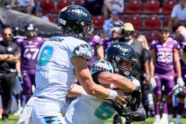 European Football Alliance (EFA), Munich Ravens vs Frankfurt Galaxy, Munich Ravens, Frankfurt Galaxy, 2026-07-12 in München-Unterhaching (Alpenbauer Sportpark Unterhaching) TABOR Russell (Munich Ravens Quarterback (QB) Nr9-MUC9), SEELIG Justus (Munich Ravens Running Back (RB) Nr5-MUC5) sportworld München-Unterhaching Alpenbauer Sportpark Unterhachin Bayern Deutschland *** European Football Alliance (EFA), Munich Ravens vs. Frankfurt Galaxy, Munich Ravens, Frankfurt Galaxy, July 12, 2026, in Munich-Unterhaching, Alpenbauer Sportpark, Unterhaching; TABOR, Russell, Munich Ravens quarterback (QB), No. 9 (MUC9); SEELIG, Justus, Munich Ravens running back (RB), No. 5 (MUC5); Sportworld, Munich-Unterhaching, Alpenbauer Sportpark, Unterhaching, Bavaria, Germany