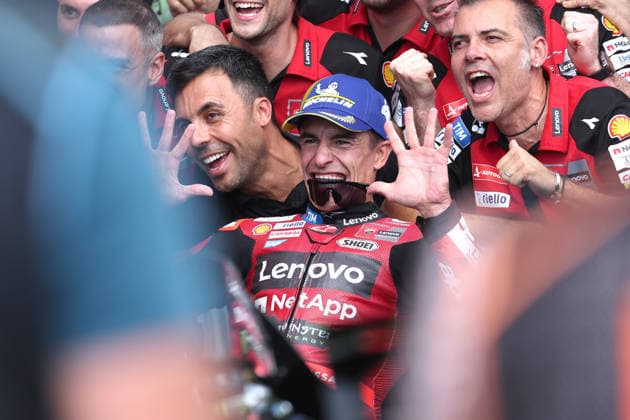 Hohenstein-Ernstthal, 12.07.26: Motorrad Grand Prix Deutschland 2026, Sachsenring. Marc Marquez (ESP) vom Ducati Lenovo Team feiert seinen Sieg. Motorrad Grand Prix Germany 2025 *** Hohenstein Ernstthal, July 12, 2026: 2026 German Motorcycle Grand Prix, Sachsenring—Marc Marquez (ESP) of the Ducati Lenovo Team celebrates his victory at the 2025 German Motorcycle Grand Prix