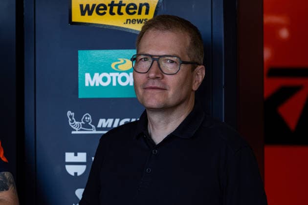 GER, Großer Preis von Deutschland, MotoGP. 11. Lauf, FIM Motorrad-Weltmeisterschaft. 12.07.2026, Sachsenring, Hohenstein-Ernstthal, GER, Großer Preis von Deutschland, MotoGP. 11. Lauf, FIM Motorrad-Weltmeisterschaft. Andreas Seidel, Ehemaliger Formel-1-Teamchef bei McLaren und Sauber Â Foto: Alexander Trienitz Hohenstein-Ernstthal Sachsenring Sachsen Deutschland *** GER, German Grand Prix, MotoGP Round 11, FIM Motorcycle World Championship, July 12, 2026, Sachsenring, Hohenstein Ernstthal, GER, German Grand Prix, MotoGP Round 11, FIM Motorcycle World Championship Andreas Seidel, former Formula 1 team principal at McLaren and Sauber. Photo by Alexander Trienitz, Hohenstein Ernstthal, Sachsenring, Saxony, Germany