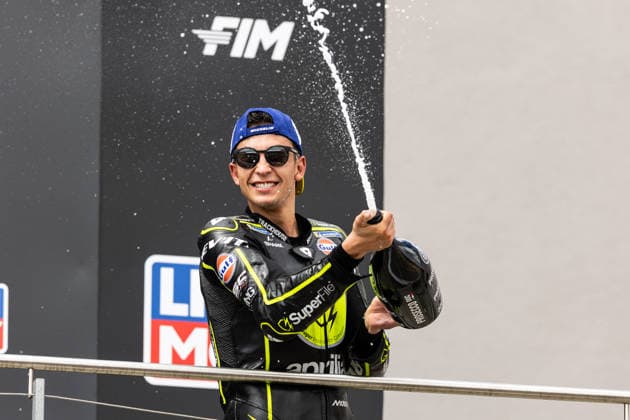 GER, Großer Preis von Deutschland, MotoGP. 11. Lauf, FIM Motorrad-Weltmeisterschaft. 12.07.2026, Sachsenring, Hohenstein-Ernstthal, GER, Großer Preis von Deutschland, MotoGP. 11. Lauf, FIM Motorrad-Weltmeisterschaft. Podium: 3. 25, Raul Fernandez, SuperFile Trackhouse MotoGP Team Â Foto: Alexander Trienitz Hohenstein-Ernstthal Sachsenring Sachsen Deutschland *** GER, German Grand Prix, MotoGP Round 11, FIM Motorcycle World Championship, July 12, 2026, Sachsenring, Hohenstein Ernstthal, GER, German Grand Prix, MotoGP Round 11, FIM Motorcycle World Championship Podium 3 25, Raul Fernandez, SuperFile Trackhouse MotoGP Team Photo by Alexander Trienitz, Hohenstein Ernstthal, Sachsenring, Saxony, Germany