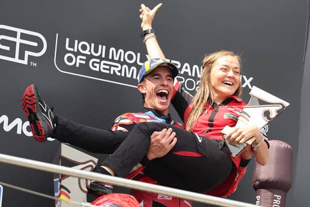 Hohenstein-Ernstthal, 12.07.26: Motorrad Grand Prix Deutschland 2026, Sachsenring. Marc Marquez (ESP) vom Ducati Lenovo Team feiert seinen Sieg. Motorrad Grand Prix Germany 2025 *** Hohenstein Ernstthal, July 12, 2026: 2026 German Motorcycle Grand Prix, Sachsenring; Marc Marquez (ESP) of the Ducati Lenovo Team celebrates his victory at the 2025 German Motorcycle Grand Prix