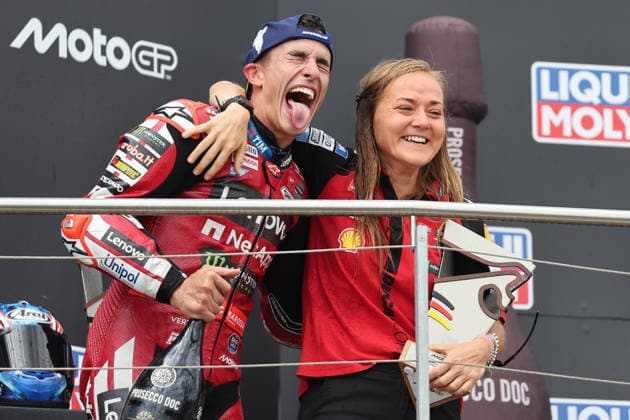 Hohenstein-Ernstthal, 12.07.26: Motorrad Grand Prix Deutschland 2026, Sachsenring. Marc Marquez (ESP) vom Ducati Lenovo Team feiert seinen Sieg. Motorrad Grand Prix Germany 2025 *** Hohenstein Ernstthal, July 12, 2026: 2026 German Motorcycle Grand Prix, Sachsenring; Marc Marquez (ESP) of the Ducati Lenovo Team celebrates his victory at the 2025 German Motorcycle Grand Prix