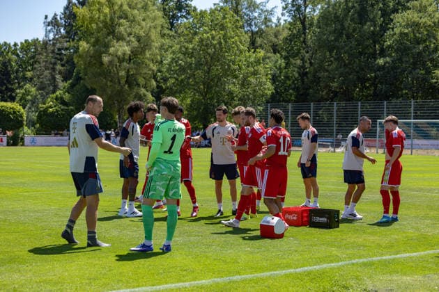 SV Stuttgarter Kickers - FC Bayern Muenchen II, Fussball, Herren, Freundschaftsspiele Deutschland, Saison 2026 2027, 12.07.2026, Trinkpause, FC Bayern Muenchen II SV Stuttgarter Kickers - FC Bayern Muenchen II, Fussball, Herren, Freundschaftsspiele Deutschland, Saison 2026 2027, 12.07.2026, *** SV Stuttgarter Kickers vs. FC Bayern Munich II, Soccer, Men s, Friendly Matches in Germany, 2026–2027 Season, July 12, 2026, Water break, FC Bayern Munich II vs. SV Stuttgarter Kickers, FC Bayern Munich II, Soccer, Men s, Friendly Matches in Germany, 2026–2027 Season, July 12, 2026, Copyright: xDROFITSCH EIBNERx EP_ddh