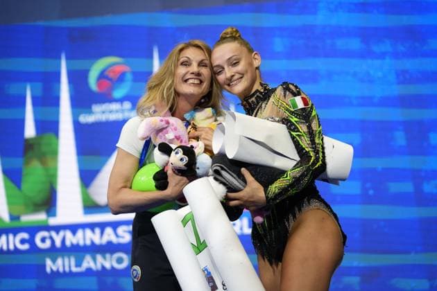 foto IPP gio auletta milano 12 07 2026 Coppa del Mondo di Ginnastica Ritmica nella foto Tara Dragas con la sua allenatrice italy ITALY  Copyright: xR4924_italyphotopressx