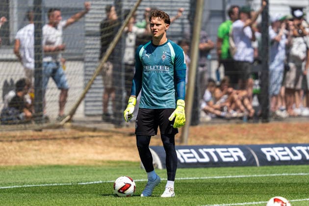 Jan Olschowsky (Borussia Moenchengladbach, 23) Trainingsauftakt VfL Borussia Moenchengladbach, Fussball, 1. Bundesliga, Saison 2026 2027, 12.07.2026 DFL REGULATIONS PROHIBIT ANY USE OF PHOTOGRAPHS AS IMAGE SEQUENCES AND OR QUASI-VIDEO Trainingsauftakt VfL Borussia Moenchengladbach, Fussball, 1. Bundesliga, Saison 2026 2027, 12.07.2026 Moenchengladbach *** Jan Olschowsky, Borussia Mönchengladbach, 23: Start of Training for VfL Borussia Mönchengladbach, Soccer, Bundesliga 1, 2026–2027 Season, July 12, 2026 DFL regulations prohibit any use of photographs as image sequences and or quasi-video. Start of training for VfL Borussia Mönchengladbach, soccer, Bundesliga 1, 2026–2027 season, July 12, 2026, Mönchengladbach Copyright: xEibner-Pressefoto J.xDerondeaux EP_JDU