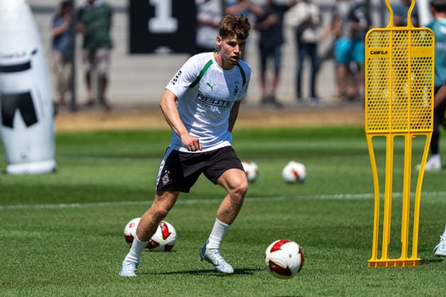 Lukas Ullrich (Borussia Moenchengladbach, 26) Trainingsauftakt VfL Borussia Moenchengladbach, Fussball, 1. Bundesliga, Saison 2026 2027, 12.07.2026 DFL REGULATIONS PROHIBIT ANY USE OF PHOTOGRAPHS AS IMAGE SEQUENCES AND OR QUASI-VIDEO Trainingsauftakt VfL Borussia Moenchengladbach, Fussball, 1. Bundesliga, Saison 2026 2027, 12.07.2026 Moenchengladbach *** Lukas Ullrich, Borussia Mönchengladbach, 26; Start of Training, VfL Borussia Mönchengladbach, Soccer, Bundesliga 1, 2026–2027 Season, July 12, 2026 DFL regulations prohibit any use of photographs as image sequences and or quasi-video Start of training for VfL Borussia Mönchengladbach, soccer, Bundesliga 1, 2026–2027 season, July 12, 2026, Mönchengladbach Copyright: xEibner-Pressefoto J.xDerondeaux EP_JDU