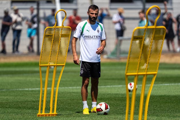 Franck Honorat (Borussia Moenchengladbach, 09) Trainingsauftakt VfL Borussia Moenchengladbach, Fussball, 1. Bundesliga, Saison 2026 2027, 12.07.2026 DFL REGULATIONS PROHIBIT ANY USE OF PHOTOGRAPHS AS IMAGE SEQUENCES AND OR QUASI-VIDEO Trainingsauftakt VfL Borussia Moenchengladbach, Fussball, 1. Bundesliga, Saison 2026 2027, 12.07.2026 Moenchengladbach *** Franck Honorat, Borussia Mönchengladbach, 09: Start of Training for VfL Borussia Mönchengladbach, Soccer, Bundesliga 1, 2026–2027 Season, July 12, 2026 DFL regulations prohibit any use of photographs as image sequences and or quasi-video Start of training for VfL Borussia Mönchengladbach, soccer, Bundesliga 1, 2026–2027 Season, July 12, 2026, Mönchengladbach Copyright: xEibner-Pressefoto J.xDerondeaux EP_JDU