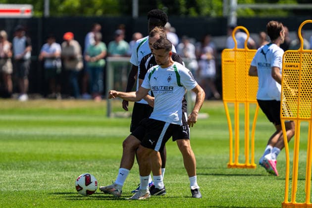 Kevin Stoeger (Borussia Moenchengladbach, 07) Trainingsauftakt VfL Borussia Moenchengladbach, Fussball, 1. Bundesliga, Saison 2026 2027, 12.07.2026 DFL REGULATIONS PROHIBIT ANY USE OF PHOTOGRAPHS AS IMAGE SEQUENCES AND OR QUASI-VIDEO Trainingsauftakt VfL Borussia Moenchengladbach, Fussball, 1. Bundesliga, Saison 2026 2027, 12.07.2026 Moenchengladbach *** Kevin Stoeger, Borussia Mönchengladbach, July 7: Start of Training for VfL Borussia Mönchengladbach, Soccer, Bundesliga 1, 2026–2027 Season, July 12, 2026 DFL regulations prohibit any use of photographs as image sequences and or quasi-video Start of training for VfL Borussia Mönchengladbach, soccer, Bundesliga 1, 2026–2027 Season, July 12, 2026, Mönchengladbach Copyright: xEibner-Pressefoto J.xDerondeaux EP_JDU