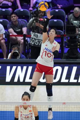 RECORD DATE NOT STATED Volleyball Nations League Hong Kong 2026 - Day 5 Yang Shuming (No.10) from team China during the match between Italy and China at Volleyball Nations League Hong Kong 2026 on July 12, 2026 in Hong Kong. (Photo by Ellan Mad Nexpher Images) Hong Kong