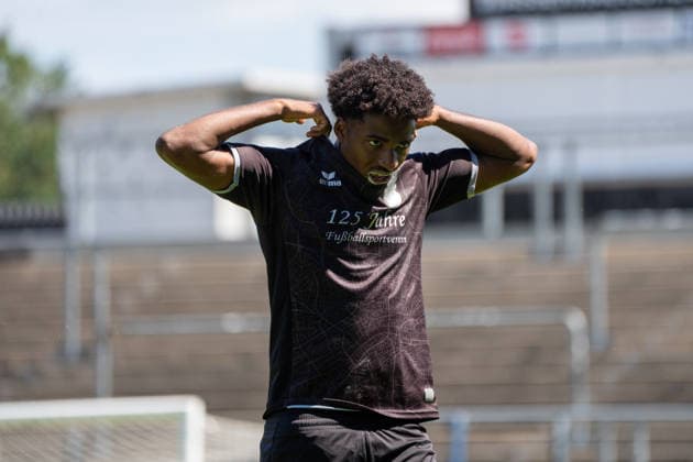 12.07.2026, xhfmx, Fussball Testspiel, FSV Frankfurt - RW Walldorf Uche Obiogumu (FSV Frankfurt) (DFL DFB REGULATIONS PROHIBIT ANY USE OF PHOTOGRAPHS as IMAGE SEQUENCES and or QUASI-VIDEO) *** July 12, 2026, xhfmx, Soccer Friendly Match, FSV Frankfurt vs. RW Walldorf, Uche Obiogumu, FSV Frankfurt, DFL, DFB. REGULATIONS PROHIBIT ANY USE OF PHOTOGRAPHS AS IMAGE SEQUENCES AND OR QUASI-VIDEO