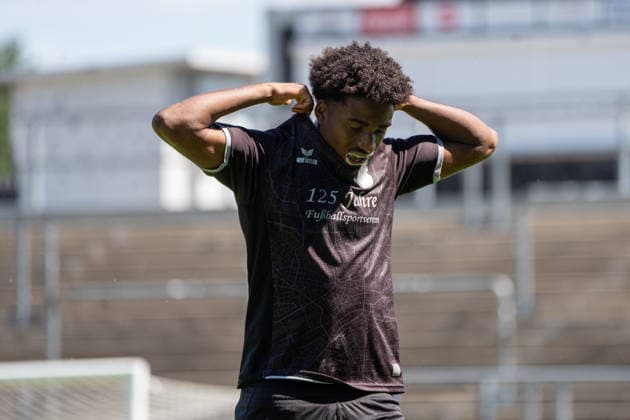 12.07.2026, xhfmx, Fussball Testspiel, FSV Frankfurt - RW Walldorf Uche Obiogumu (FSV Frankfurt) (DFL DFB REGULATIONS PROHIBIT ANY USE OF PHOTOGRAPHS as IMAGE SEQUENCES and or QUASI-VIDEO) *** July 12, 2026, xhfmx, Soccer Friendly Match, FSV Frankfurt vs. RW Walldorf, Uche Obiogumu, FSV Frankfurt, DFL, DFB. REGULATIONS PROHIBIT ANY USE OF PHOTOGRAPHS AS IMAGE SEQUENCES AND OR QUASI-VIDEO
