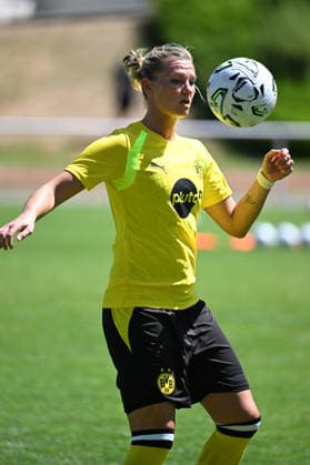 12.07.2026, xophax, Fussball , Regionalliga West .Frauenfussball. Borussia Dortmund. Testspiel in der Sportschule Hennef Borussia Dortmund gegen Eintracht Frankfurt II. Alexandra Popp ( Bor. Dortmund ) Koeln *** July 12, 2026, xophax, Soccer, Regionalliga West Women s Soccer, Borussia Dortmund Friendly Match at the Hennef Sports School, Borussia Dortmund vs. Eintracht Frankfurt II, Alexandra Popp, Bor Dortmund, Cologne