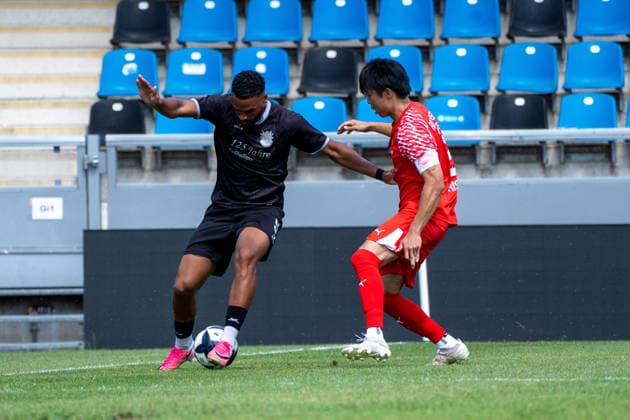 12.07.2026, xhfmx, Fussball Testspiel, FSV Frankfurt - RW Walldorf Emmanuel McDonald (9, FSV Frankfurt) (DFL DFB REGULATIONS PROHIBIT ANY USE OF PHOTOGRAPHS as IMAGE SEQUENCES and or QUASI-VIDEO) *** July 12, 2026, xhfmx, Soccer Friendly Match, FSV Frankfurt vs. RW Walldorf, Emmanuel McDonald 9, FSV Frankfurt. DFL and DFB regulations prohibit any use of photographs as image sequences and or quasi-video.