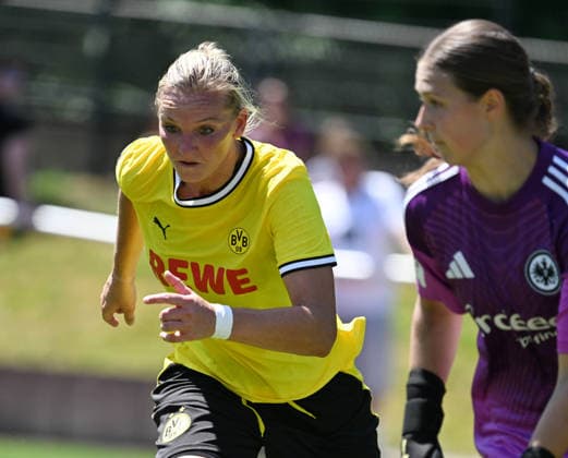 12.07.2026, xophax, Fussball , Regionalliga West .Frauenfussball. Bourussia Dortmund. Testspiel in der Sportschule Hennef Borussia Dortmund gegen Eintracht Frankfurt II. Alexandra Popp ( Bor. Dortmund ) Koeln *** July 12, 2026, xophax, Soccer, Regionalliga West Women s Soccer, Borussia Dortmund Friendly Match at the Hennef Sports School, Borussia Dortmund vs. Eintracht Frankfurt II, Alexandra Popp, Bor Dortmund, Cologne