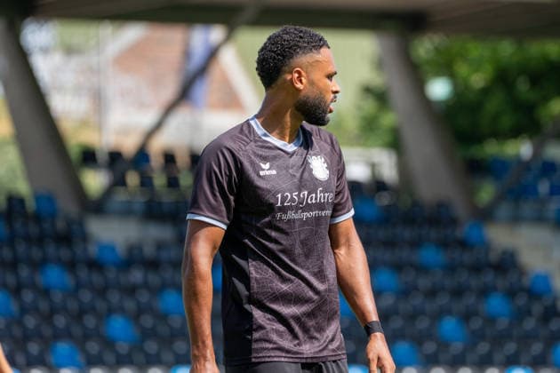 12.07.2026, xhfmx, Fussball Testspiel, FSV Frankfurt - RW Walldorf Emmanuel McDonald (9, FSV Frankfurt) (DFL DFB REGULATIONS PROHIBIT ANY USE OF PHOTOGRAPHS as IMAGE SEQUENCES and or QUASI-VIDEO) *** July 12, 2026, xhfmx, Soccer Friendly Match, FSV Frankfurt vs. RW Walldorf, Emmanuel McDonald 9, FSV Frankfurt. DFL and DFB regulations prohibit any use of photographs as image sequences and or quasi-video.
