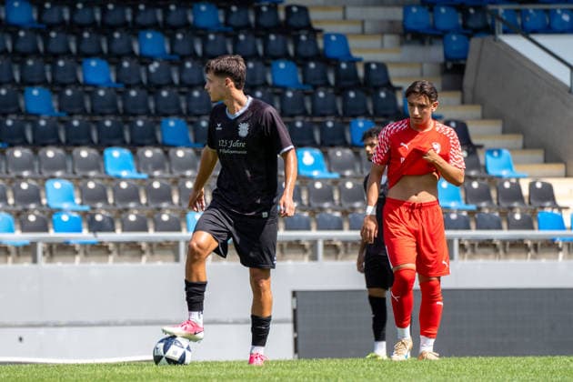 12.07.2026, xhfmx, Fussball Testspiel, FSV Frankfurt - RW Walldorf Leandro Simunic (25, FSV Frankfurt) (DFL DFB REGULATIONS PROHIBIT ANY USE OF PHOTOGRAPHS as IMAGE SEQUENCES and or QUASI-VIDEO) *** July 12, 2026, xhfmx, Soccer Friendly Match, FSV Frankfurt vs. RW Walldorf, Leandro Simunic, 25, FSV Frankfurt. DFL and DFB regulations prohibit any use of photographs as image sequences and or quasi-video.