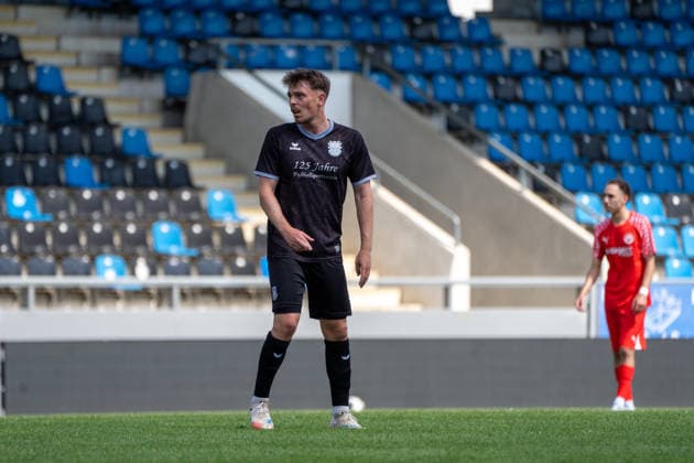 12.07.2026, xhfmx, Fussball Testspiel, FSV Frankfurt - RW Walldorf David Deger (FSV Frankfurt) (DFL DFB REGULATIONS PROHIBIT ANY USE OF PHOTOGRAPHS as IMAGE SEQUENCES and or QUASI-VIDEO) *** July 12, 2026, xhfmx, Soccer Friendly Match, FSV Frankfurt vs. RW Walldorf, David Deger, FSV Frankfurt, DFL, DFB. REGULATIONS PROHIBIT ANY USE OF PHOTOGRAPHS AS IMAGE SEQUENCES AND OR QUASI-VIDEO