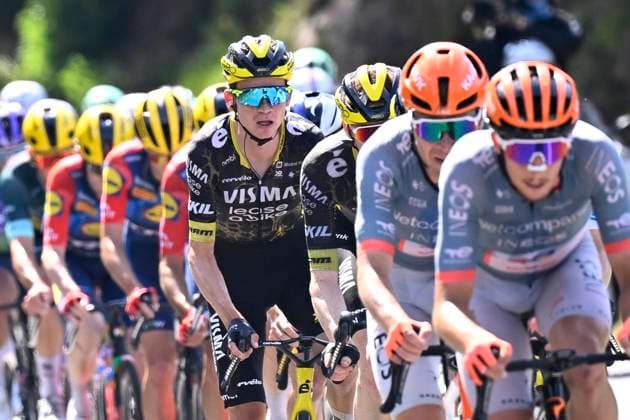 Tour de France 2026 Stage 9 USSEL, FRANCE - JULY 12 : Kuss Sepp (USA) of Team Visma Lease a Bike during stage 9 of the 113rd edition of Tour de France an UCI World Tour 2.UWT cycling road race stage for Men Elite of 185 km with start in Malemort and finish in Ussel on July 12, 2026 in Ussel, France, 12 07 2026 ( Motordriver Kurt Vandenborre - Ussel France  Copyright: xTomasxSiskx