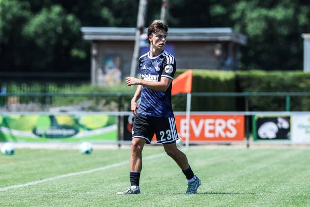 Fussball, 3.Liga Saison 2026 2027 Testspiel TOP Oss - MSV Duisburg 12.07.2026, De Kerkebos Simon Symalla (MSV Duisburg, 23) Swolgen De Kerkebos Niederlande *** Sports, Soccer, 3rd Division, 2026–2027 Season, Friendly Match: TOP Oss vs. MSV Duisburg, July 12, 2026, De Kerkebos, Simon Symalla (MSV Duisburg), 23 Swolgen, De Kerkebos, Netherlands