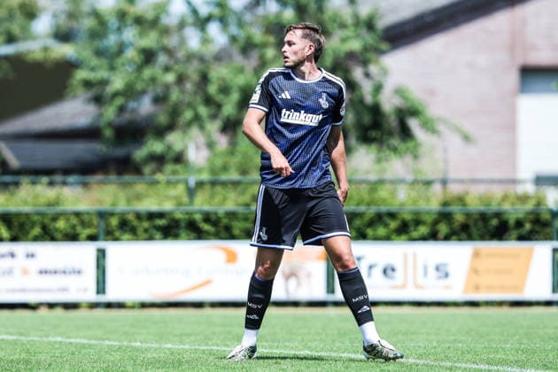 Fussball, 3.Liga Saison 2026 2027 Testspiel TOP Oss - MSV Duisburg 12.07.2026, De Kerkebos Aljaz Casar (MSV Duisburg, 8) Swolgen De Kerkebos Niederlande *** Sports, Soccer, 3rd Division, 2026–2027 Season, Friendly Match: TOP Oss vs. MSV Duisburg, July 12, 2026, De Kerkebos, Aljaz Casar (MSV Duisburg), 8 Swolgen, De Kerkebos, Netherlands