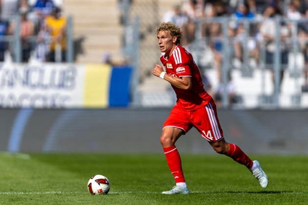 GER, Jena, Fussball, Testspiel, FC Carl-Zeiss Jena vs. 1. FC Union Berlin im Bild v.l.: Leopold Querfeld (1. FC Union Berlin 14), Aktion mit Ball 12.07.2026, Ernst-Abbe Sportfeld Jena DFB REGULATIONS PROHIBIT ANY USE OF PHOTOGRAPHS AS IMAGE SEQUENCES AND OR QUASI-VIDEO, *** GER, Jena, Soccer, Friendly Match, FC Carl Zeiss Jena vs. 1. FC Union Berlin (pictured, from left): Leopold Querfeld (1. FC Union Berlin, No. 14), in action with the ball, July 12, 2026, Ernst Abbe Sportfeld, Jena. DFB regulations prohibit any use of photographs as image sequences and or quasi-video, Copyright: HMBxMedia PaulxFritz