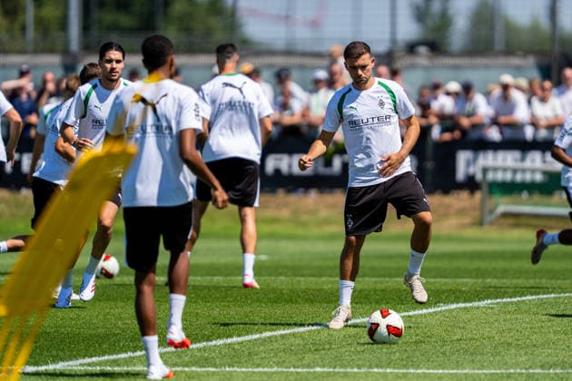 Kevin Stoeger (Borussia Moenchengladbach, 07) Trainingsauftakt VfL Borussia Moenchengladbach, Fussball, 1. Bundesliga, Saison 2026 2027, 12.07.2026 DFL REGULATIONS PROHIBIT ANY USE OF PHOTOGRAPHS AS IMAGE SEQUENCES AND OR QUASI-VIDEO Trainingsauftakt VfL Borussia Moenchengladbach, Fussball, 1. Bundesliga, Saison 2026 2027, 12.07.2026 Moenchengladbach *** Kevin Stoeger, Borussia Mönchengladbach, July 7: Start of Training for VfL Borussia Mönchengladbach, Soccer, Bundesliga 1, 2026–2027 Season, July 12, 2026 DFL regulations prohibit any use of photographs as image sequences and or quasi-video. Start of training for VfL Borussia Mönchengladbach, soccer, Bundesliga 1, 2026–2027 Season, July 12, 2026, Mönchengladbach Copyright: xEibner-Pressefoto J.xDerondeaux EP_JDU