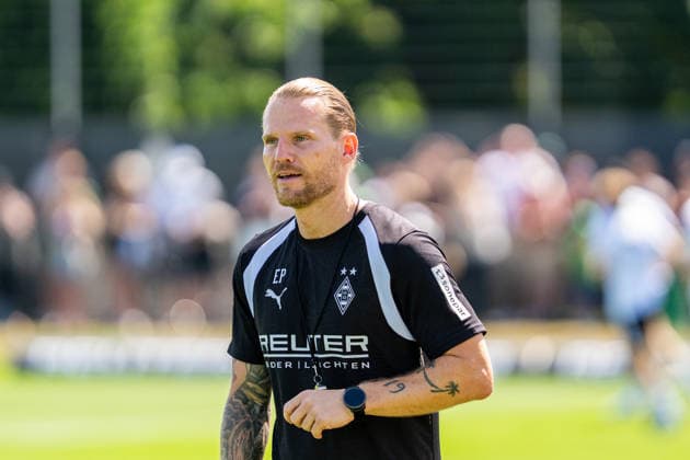 Eugen Polanski (Chef-Trainer, Borussia Moenchengladbach) Trainingsauftakt VfL Borussia Moenchengladbach, Fussball, 1. Bundesliga, Saison 2026 2027, 12.07.2026 DFL REGULATIONS PROHIBIT ANY USE OF PHOTOGRAPHS AS IMAGE SEQUENCES AND OR QUASI-VIDEO Trainingsauftakt VfL Borussia Moenchengladbach, Fussball, 1. Bundesliga, Saison 2026 2027, 12.07.2026 Moenchengladbach *** Eugen Polanski, Head Coach, Borussia Mönchengladbach; Start of Training for VfL Borussia Mönchengladbach; Soccer; Bundesliga 1; 2026–2027 Season; July 12, 2026 DFL regulations prohibit any use of photographs as image sequences and or quasi-video Start of training for VfL Borussia Mönchengladbach, soccer, Bundesliga 1, 2026–2027 Season, July 12, 2026, Mönchengladbach Copyright: xEibner-Pressefoto J.xDerondeaux EP_JDU