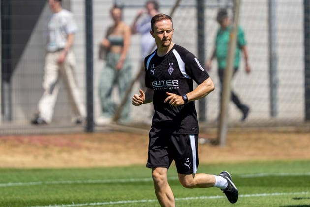 Luca Schuster (Athletiktrainer, Borussia Moenchengladbach) Trainingsauftakt VfL Borussia Moenchengladbach, Fussball, 1. Bundesliga, Saison 2026 2027, 12.07.2026 DFL REGULATIONS PROHIBIT ANY USE OF PHOTOGRAPHS AS IMAGE SEQUENCES AND OR QUASI-VIDEO Trainingsauftakt VfL Borussia Moenchengladbach, Fussball, 1. Bundesliga, Saison 2026 2027, 12.07.2026 Moenchengladbach *** Luca Schuster, Athletic Trainer, Borussia Mönchengladbach; Start of Training for VfL Borussia Mönchengladbach; Soccer; Bundesliga 1; 2026–2027 Season; July 12, 2026 DFL regulations prohibit any use of photographs as image sequences and or quasi-video Start of training for VfL Borussia Mönchengladbach, soccer, Bundesliga 1, 2026–2027 Season, July 12, 2026, Mönchengladbach Copyright: xEibner-Pressefoto J.xDerondeaux EP_JDU