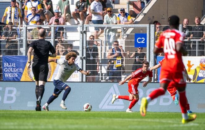Fußball, Herren, Saison 2026 2027, Testspiel, FC Carl Zeiss Jena - 1. FC Union Berlin, v. l. Kevin Lankford (FC Carl Zeiss Jena) erzielt das Tor zum 2:0, 12.07. 2026, *** Soccer, Men s, 2026–2027 Season, Friendly Match, FC Carl Zeiss Jena vs. FC Union Berlin, from left: Kevin Lankford of FC Carl Zeiss Jena scores the goal to make it 2–0, July 12, 2026, Copyright: xMatthiasxKochx